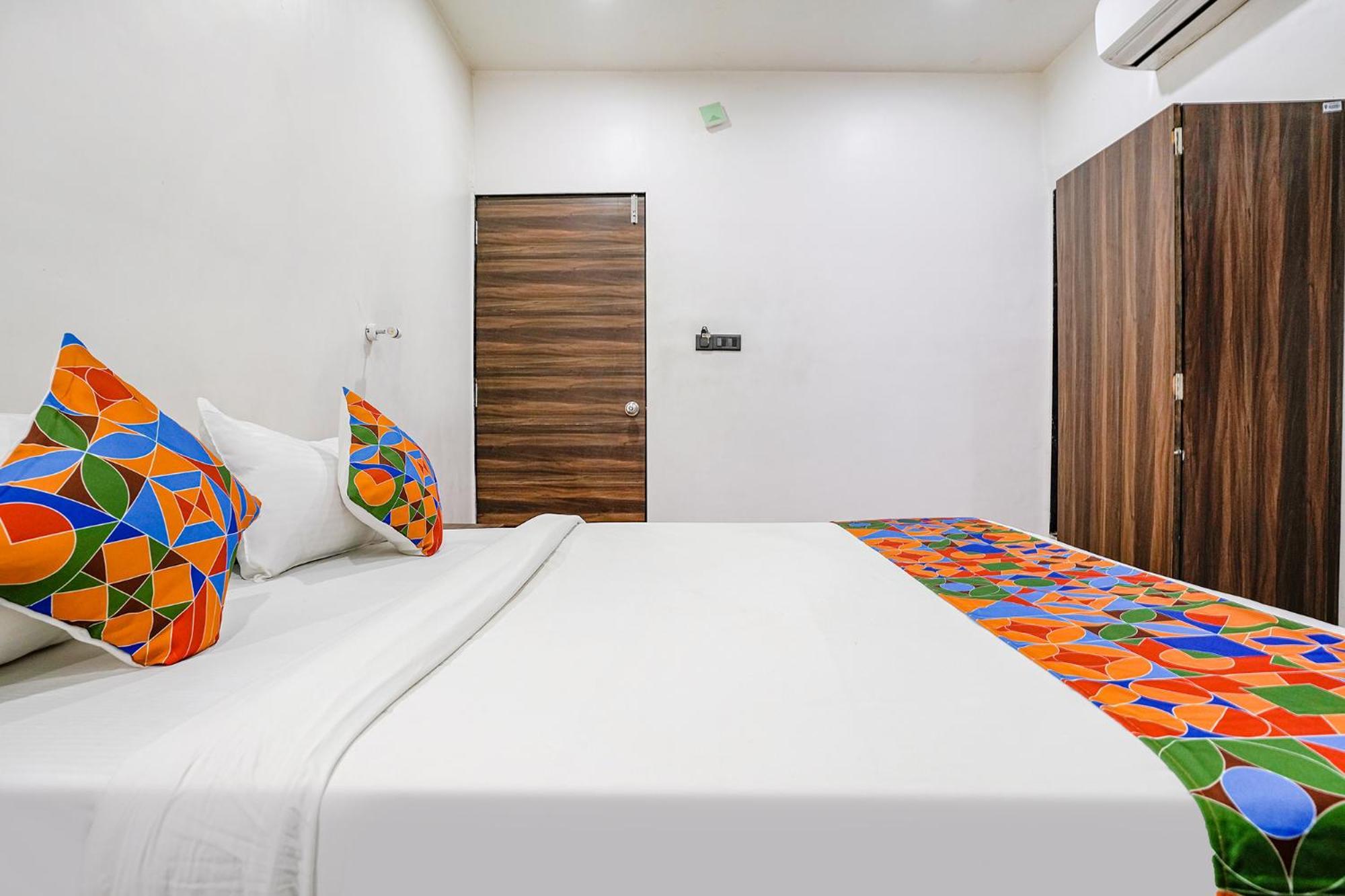 סוראט Fabhotel Lotus I מראה חיצוני תמונה