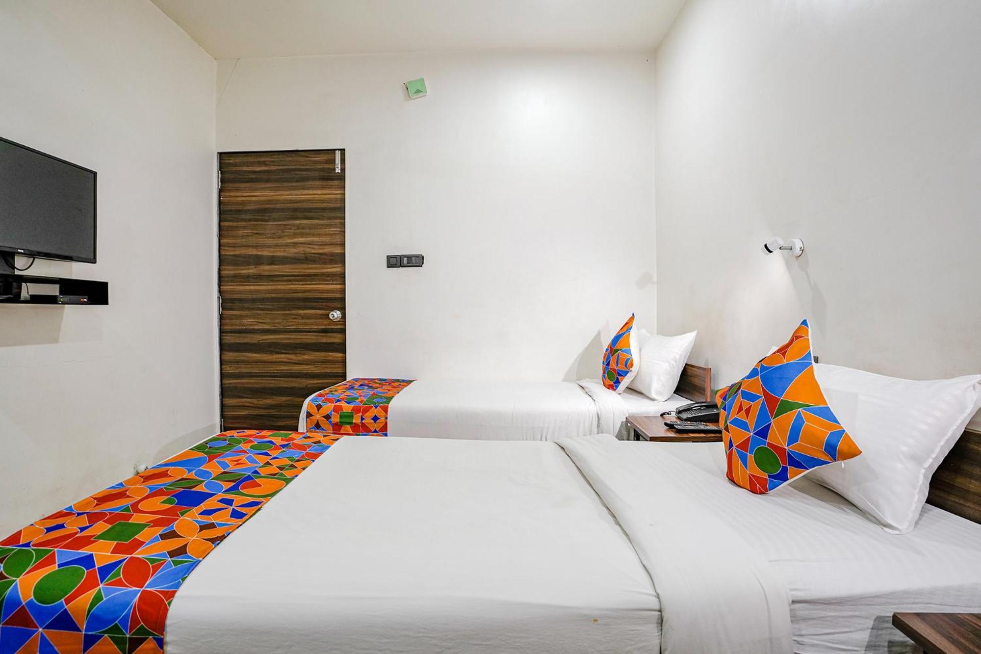 סוראט Fabhotel Lotus I מראה חיצוני תמונה