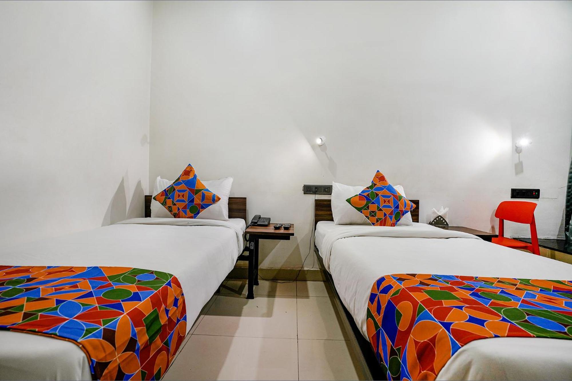 סוראט Fabhotel Lotus I מראה חיצוני תמונה