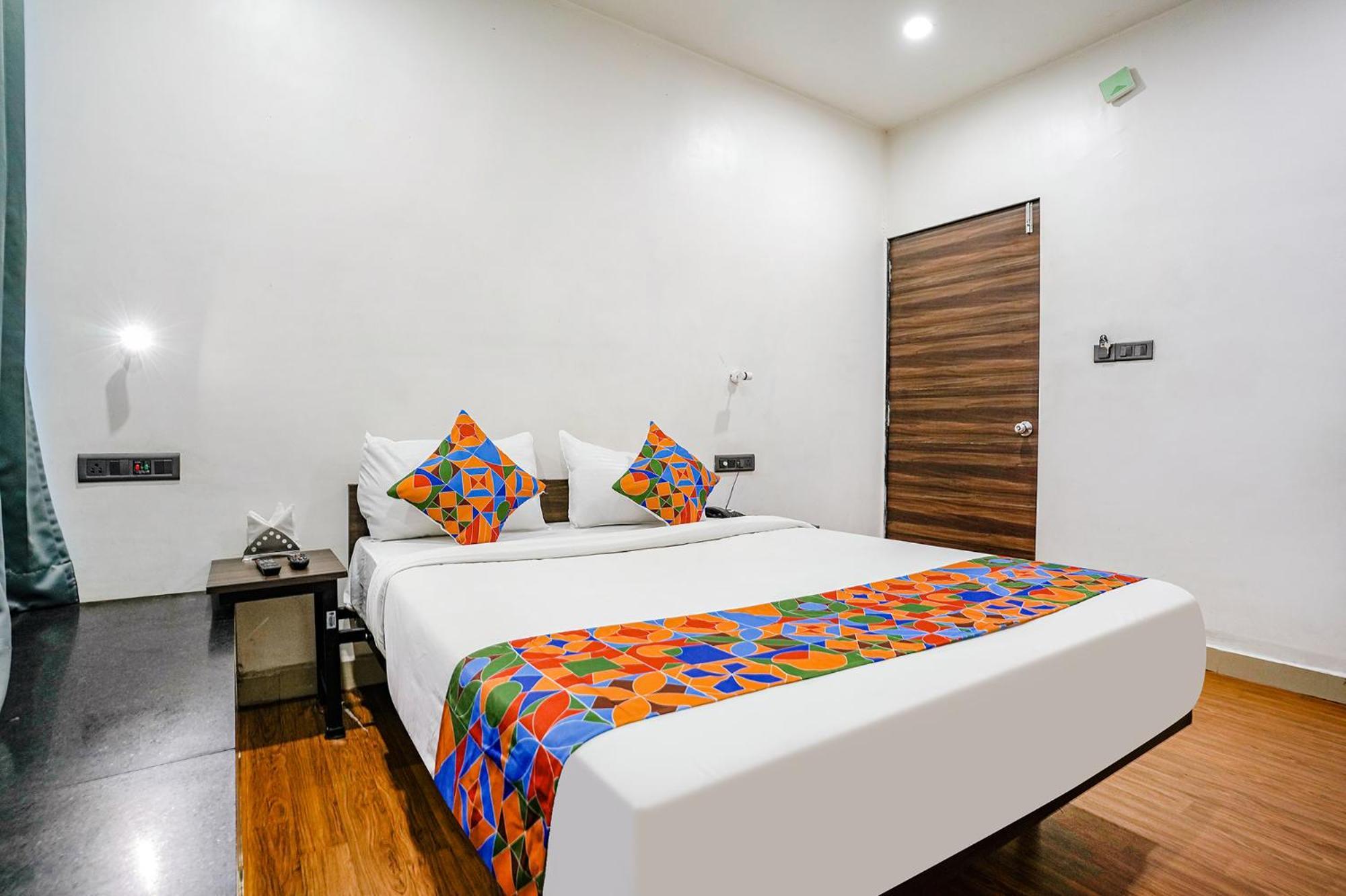 סוראט Fabhotel Lotus I מראה חיצוני תמונה