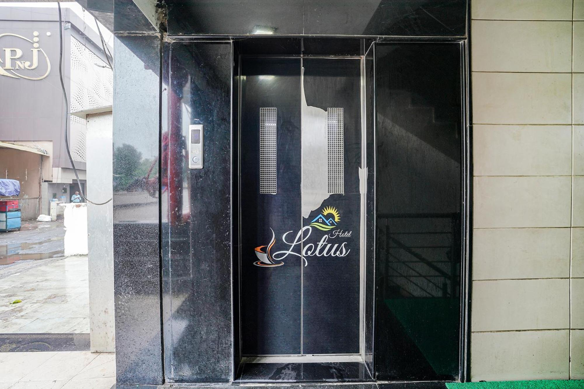 סוראט Fabhotel Lotus I מראה חיצוני תמונה